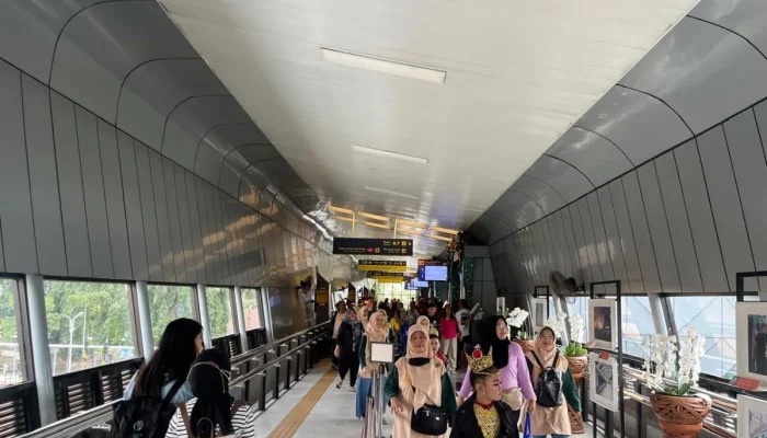 Sambut Nataru, PT KAI Daop 2 Siagakan Petugas CSM
