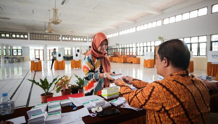 Apresiasi Susksesnya Pilwalkot, Pj Wali Kota Bandung: Masa Transisi Harus Dipersiapkan dengan Baik