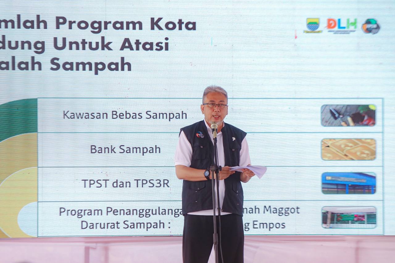 DLH Kota Bandung: Sampah di Pasar Caringin Tanggung Jawab Pihak Swasta