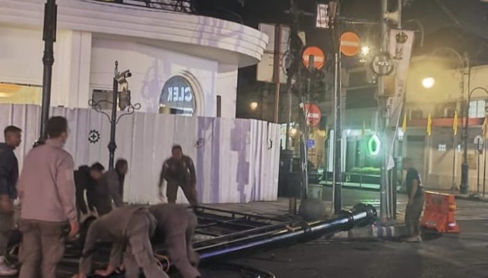 Reklame Ilegal di Braga Dibongkar Satpol PP