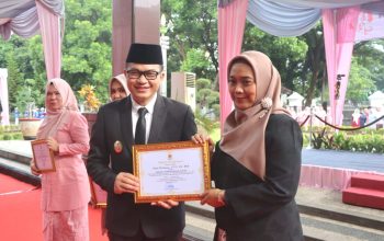 Di Hari Ibu Ke 96, Kapolresta Cirebon Terima Penghargaan Gender Champions Bidang Hukum Tingkat Kabupaten Cirebon Tahun 2024