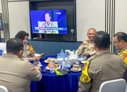 Kapolresta Cirebon Terima Kunjungan Pejabat Utama Polda Jabar di Pos Terpadu GT Palimanan