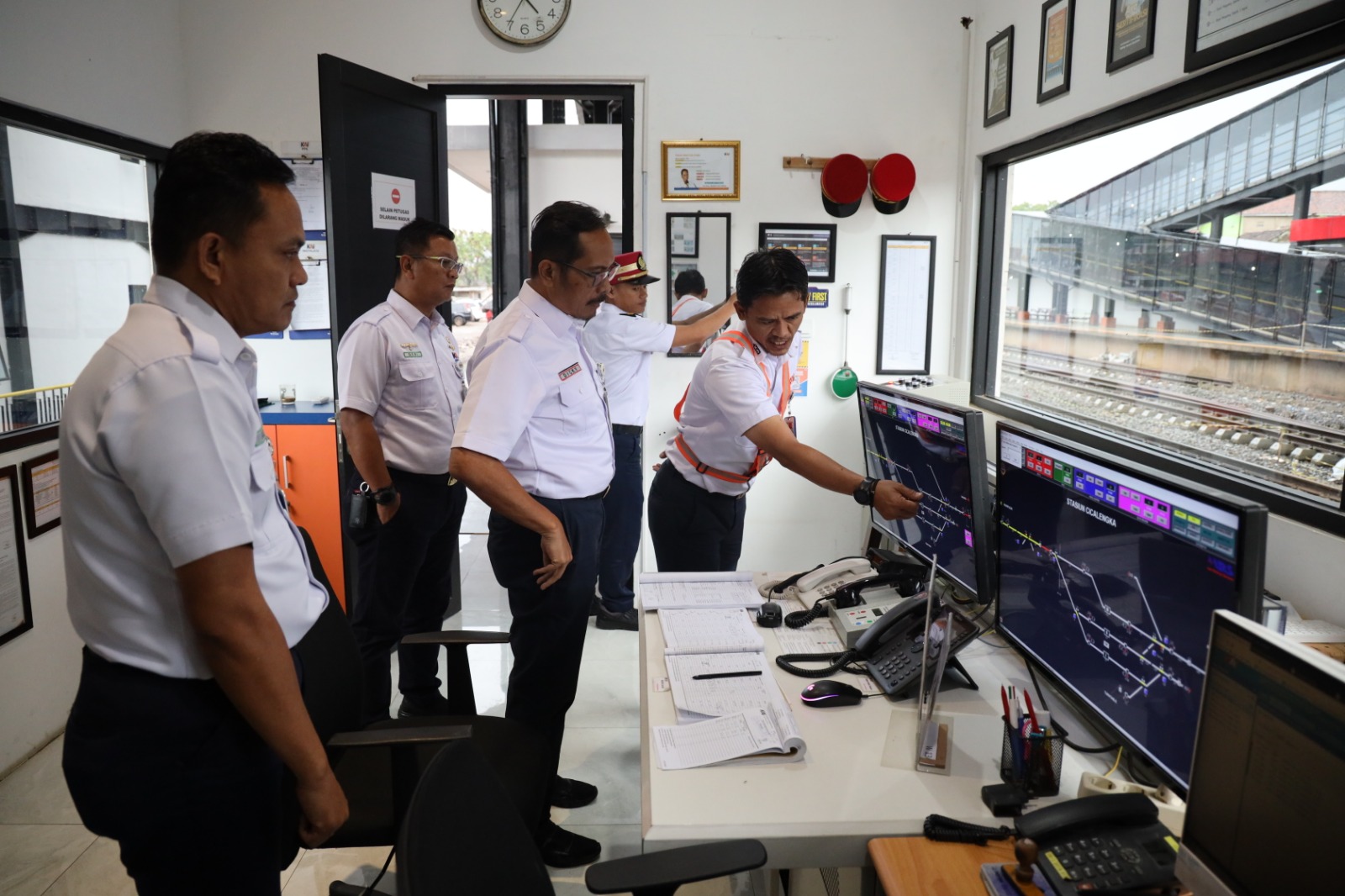 150 Ribu Penumpang Kereta Api Datang ke Wilayah Daop 2 Bandung