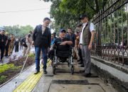 Pemkot Bandung Pastikan Trotoar Tegalega Ramah Disabilitas dan Lansia