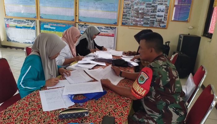 Babinsa Kel. Drajat dan Kader PKK Kel. Drajat Laksanakan Update Data Stunting dan Ibu Hamil