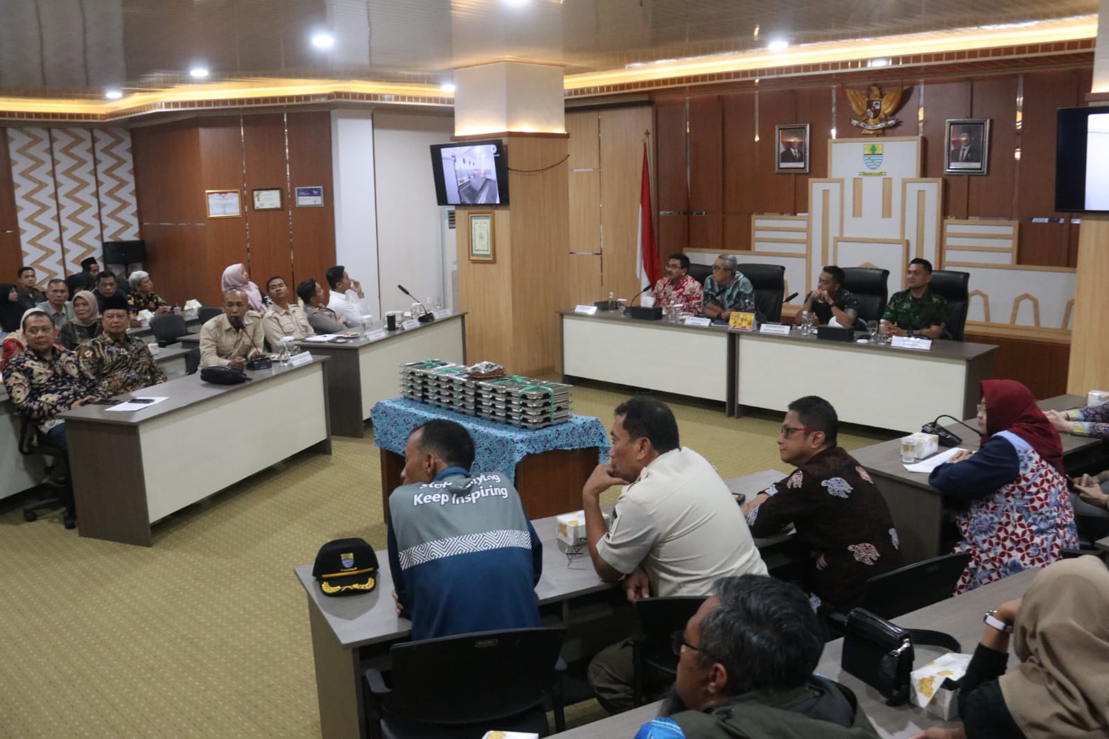 Pj Wali Kota Pimpin Rapat Koordinasi Program Makan Bergizi Gratis