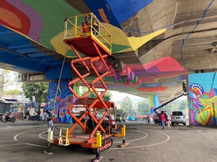Mural Kolong Jembatan Pasupati Bakal Jadi Terpanjang di Indonesia