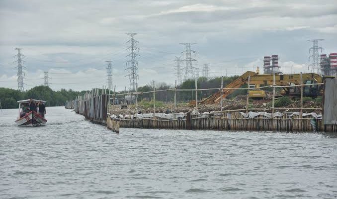 Pagar Laut di Bekasi Disebut Kerja Sama Proyek Pelabuhan Perikanan