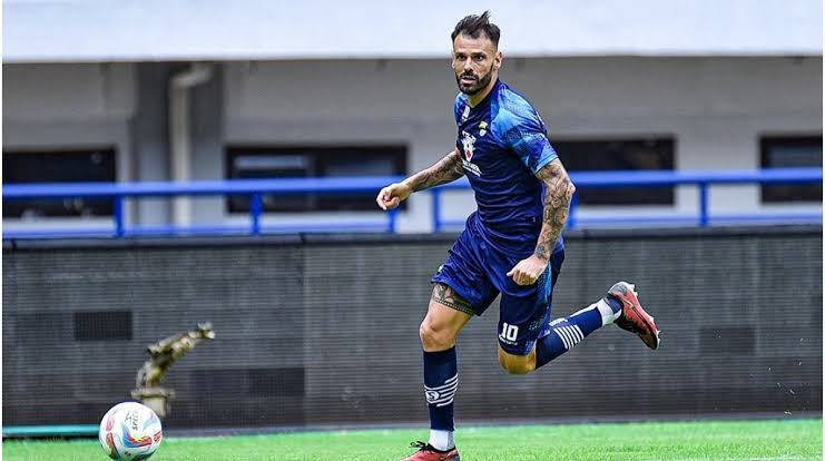 Tyrrone del Pino, Sang Matador Persib Bandung
