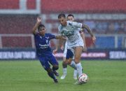 Persib Gasak Arema, Gervane Kastaneer Cetak Gol Debut