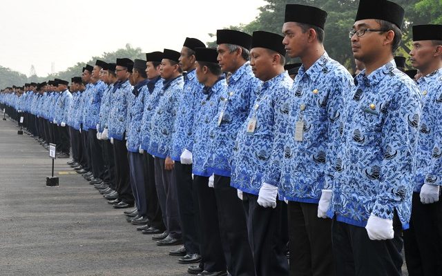 Isu Penghapusan Gaji ke-13 dan 14 PNS, Airlangga: Tanyakan Menteri Keuangan