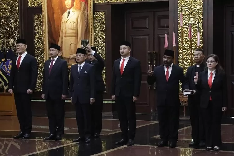 Menteri Pertahanan Lantik 6 Staf Khusus, Salah Satunya Deddy Corbuzier