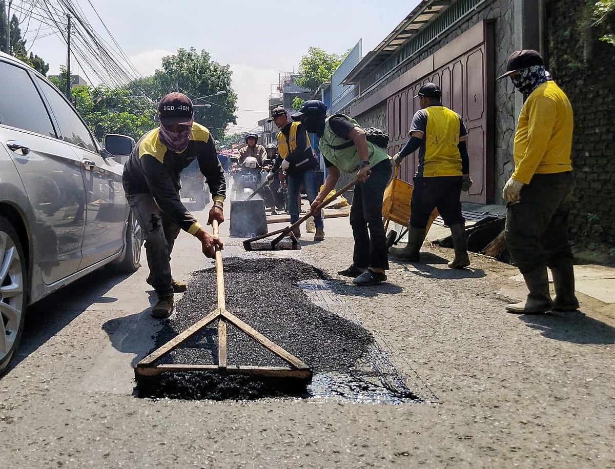 Kolaborasi DPRD dan DSDABM Kota Bandung Demi Wujudkan Infrastruktur Jalan yang Aman dan Nyaman