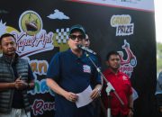 Lepas Peserta Jalan Sehat, Wakil Wali Kota Ajak Warga Wujudkan Bandung Utama