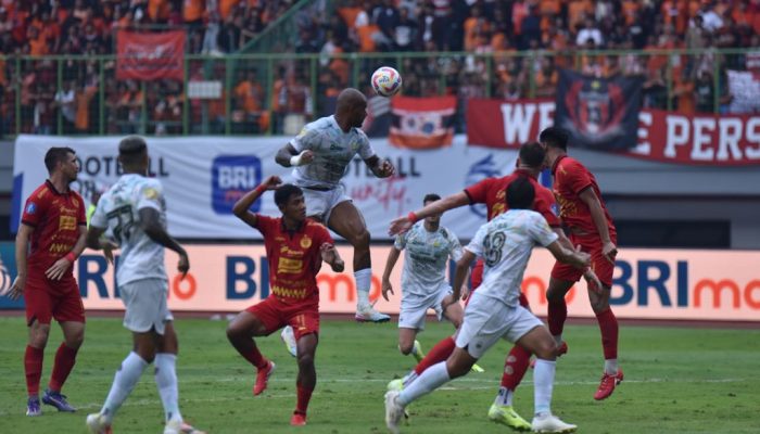 Comeback, Persib Tahan Persija 2-2