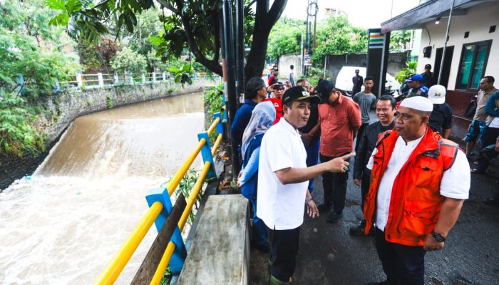 Pemkot Bandung Segera Perbaiki Kirmir Jebol di Jalan Hantap Raya