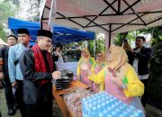 Berdayakan Ekonomi Kerakyatan, Erwin Pastikan Setiap Kecamatan Miliki UMKM Center