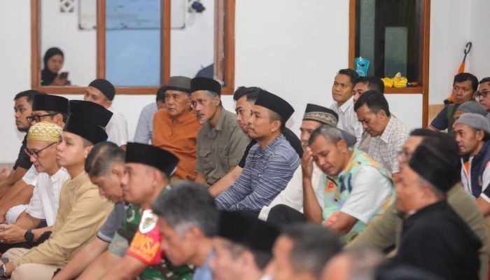 Tarawih Keliling, Pemkot Bandung Salurkan Bantuan untuk 181 Masjid