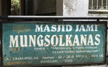 Masjid Mungsolkanas: Warisan Sejarah Islam di Kota Bandung yang Tetap Hidup