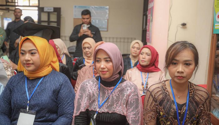 Disnaker Kota Bandung Gelar Pelatihan Tata Rias