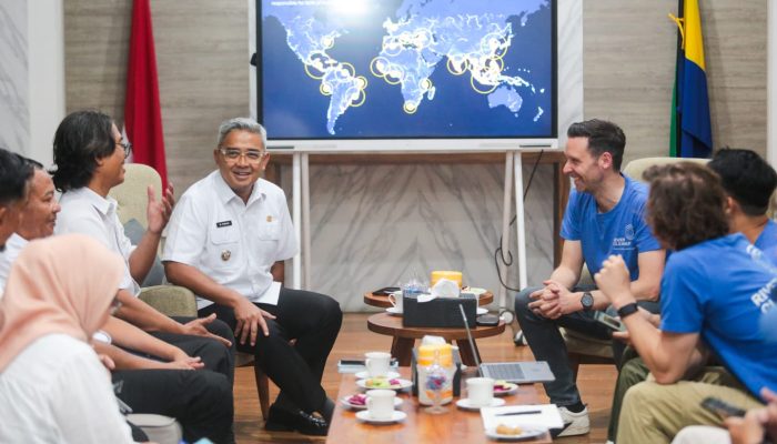 Pemkot Bandung Rangkul Komunitas Jaga Kebersihan Sungai