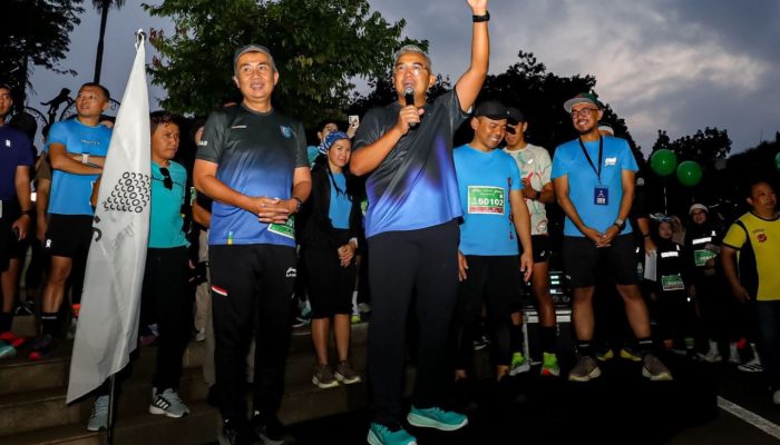 Lepas dan Ikuti Yumaju berLeBarun bersama ASICS 2025, Wali Kota Bandung: Ciptakan Kota “Enakeun” untuk Pelari