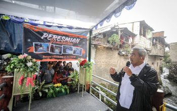 Jembatan Penghubung di Kelurahan Pajajaran Resmi Dioperasikan