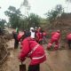 Evakuasi Material Longsor, Sat Samapta Polres Garut Sigap Amankan Jalur Garut–Tasikmalaya