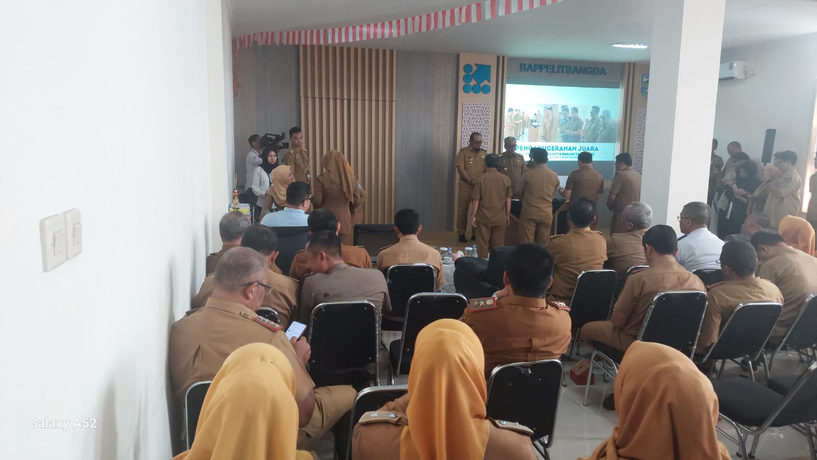 Anugerah Kompetisi Inovasi Kota Banjar ( KIBAR) diselenggarakan olen Pemerintah Kota Banjar melalui Bappelitbangda